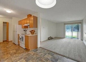 Sol Terrace in Whitecourt, AB - Building Photo - Building Photo