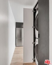 12431 Rochester Ave in Los Angeles, CA - Building Photo - Building Photo