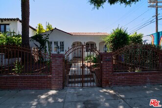 641 N Martel Ave in Los Angeles, CA - Foto de edificio - Building Photo