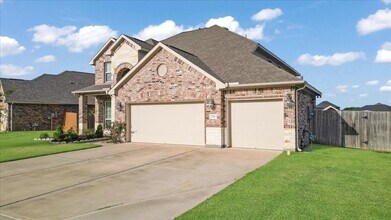 23213 Zinfandel Dr in Alvin, TX - Foto de edificio - Building Photo