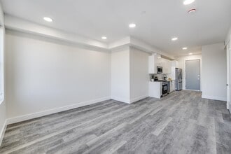 3443 John F. Kennedy Blvd in Jersey City, NJ - Building Photo - Building Photo