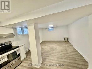 1436 Bellamy St in Ottawa, ON - Building Photo - Building Photo