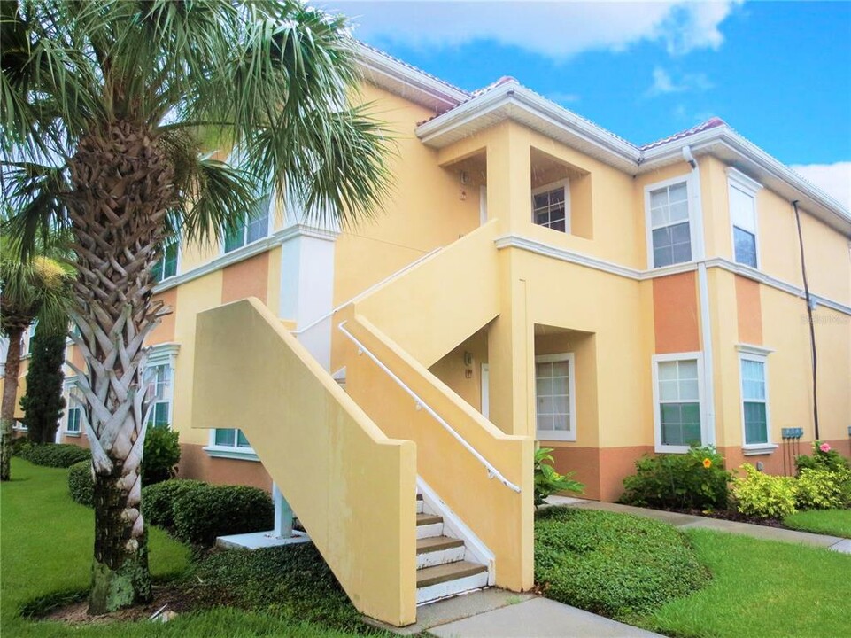 1155 Villagio Cir in Sarasota, FL - Building Photo