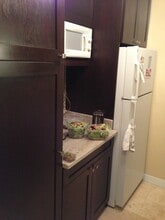 1021 Arlington Blvd, Unit 540 in Arlington, VA - Foto de edificio - Building Photo