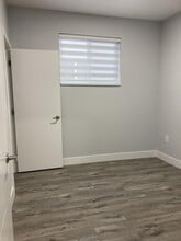 539-539 Douglas St in Hope, BC - Building Photo - Building Photo