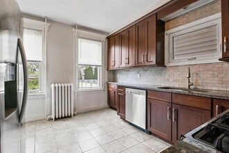 57 W 5th St in Bayonne, NJ - Building Photo - Building Photo