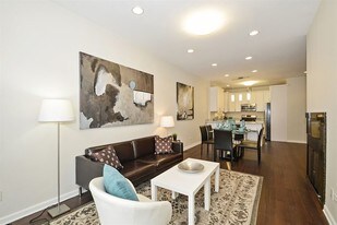 1915 S Racine Ave, Unit 1 in Chicago, IL - Building Photo