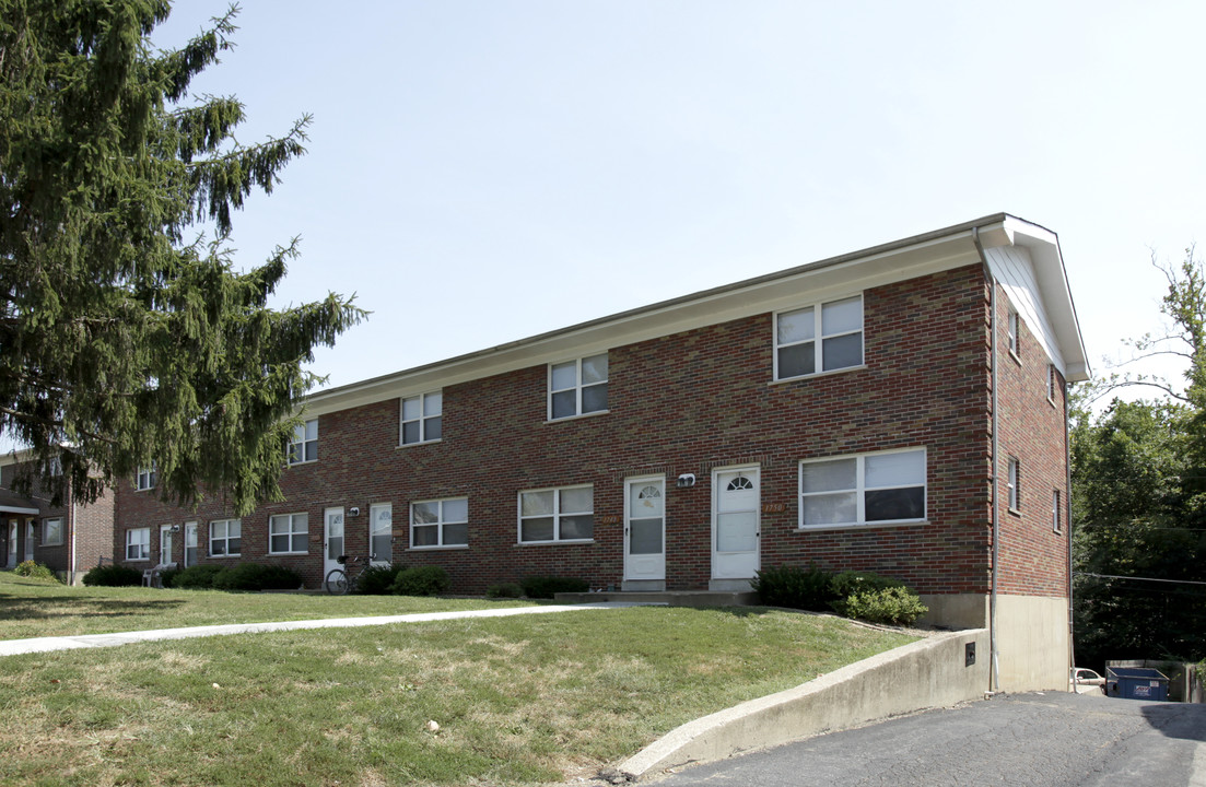 1740-1750 S 5th St in St. Charles, MO - Building Photo