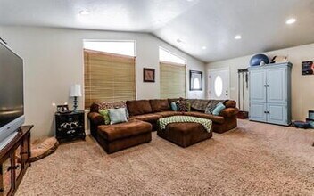 73 Pheasant Dr in Hurricane, UT - Building Photo - Building Photo