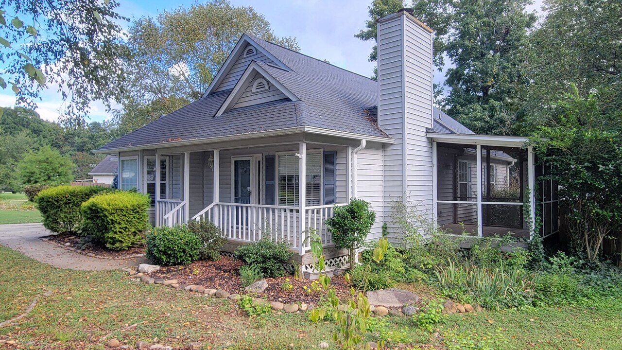 7 Wooddale Ct in Simpsonville, SC - Building Photo