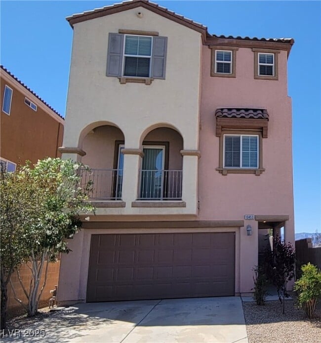 property at 10453 Mann St