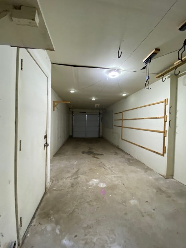 4502 Brown Bark Pl, Unit B in Austin, TX - Building Photo - Building Photo