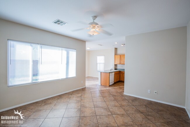 7121 River Meadows Ave in Las Vegas, NV - Building Photo - Building Photo