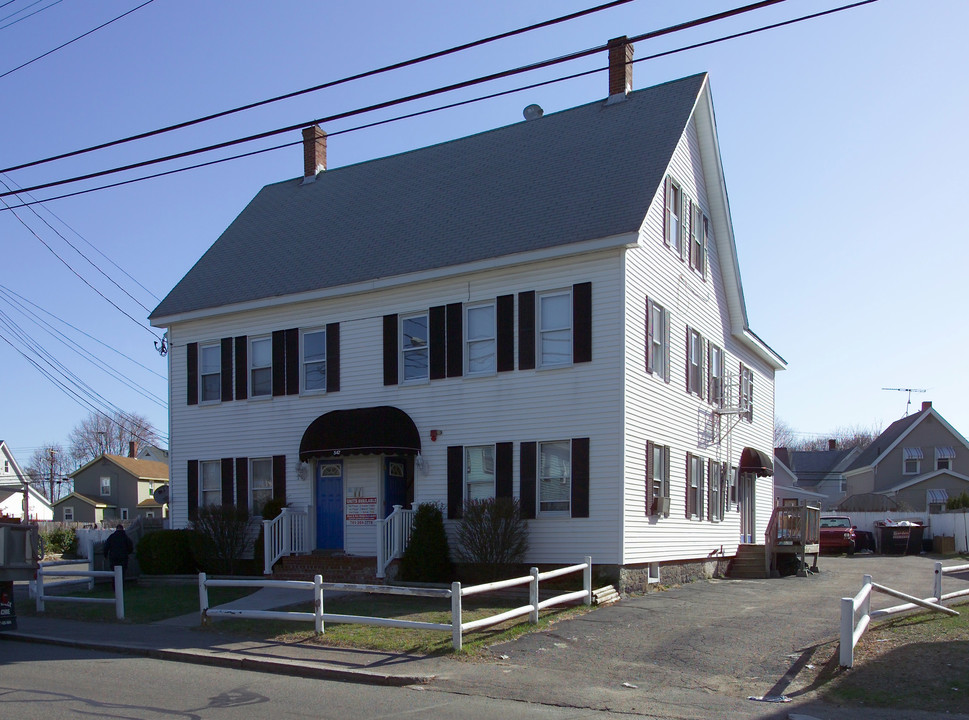 547 bay in Taunton, MA - Building Photo