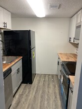 100 Lewis Dr-Unit -3D in Savannah, GA - Building Photo - Building Photo