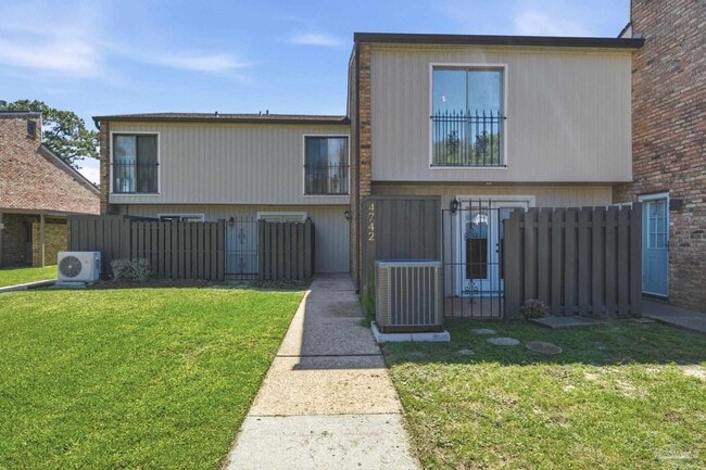 property at 4742 Huron Dr