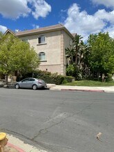 15705 Vose St, Unit 102 in Van Nuys, CA - Building Photo - Building Photo