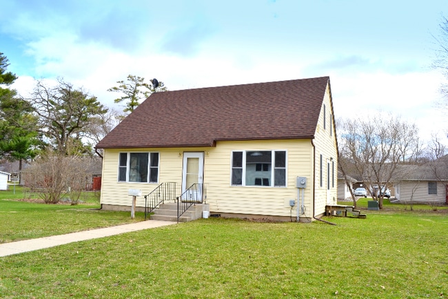 property at 605 Iowa Ave