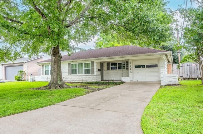 property at 9610 Bevlyn Dr