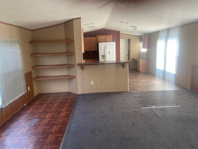 9311 Johnson Rd in Wallis, TX - Building Photo - Building Photo