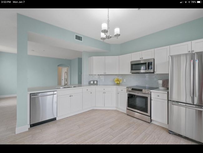 11041 Legacy Blvd, Unit 305 in Palm Beach Gardens, FL - Foto de edificio - Building Photo