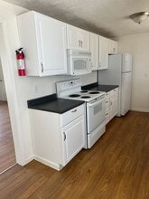 939 E Cherry Ave in Moses Lake, WA - Building Photo - Building Photo