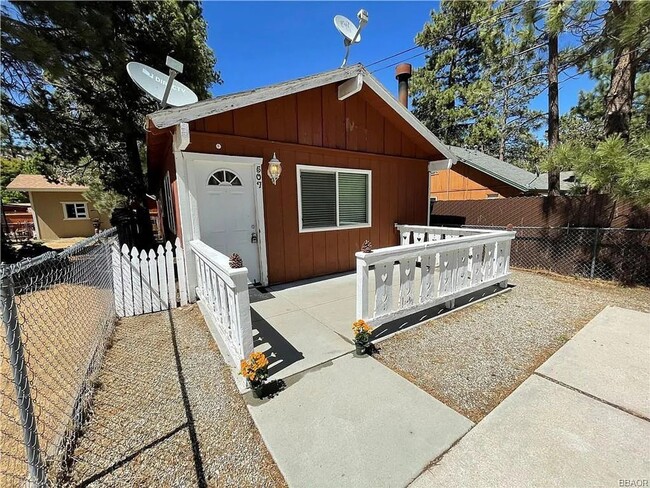 507 Elysian Blvd in Big Bear, CA - Building Photo - Building Photo