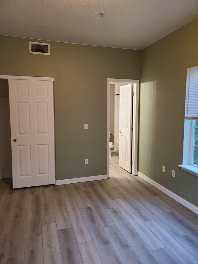 8400 S Upham Way, Unit E10 in Littleton, CO - Building Photo - Building Photo