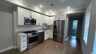 48 Englewood Ave, Unit 2 in Boston, MA - Building Photo