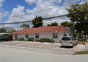 1099 NE 32nd St in Fort Lauderdale, FL - Building Photo - Building Photo