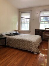 104 Hammond St, Unit 3 in Boston, MA - Foto de edificio - Building Photo