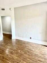 6020 Catharine St, Unit Unit B in Philadelphia, PA - Building Photo - Building Photo