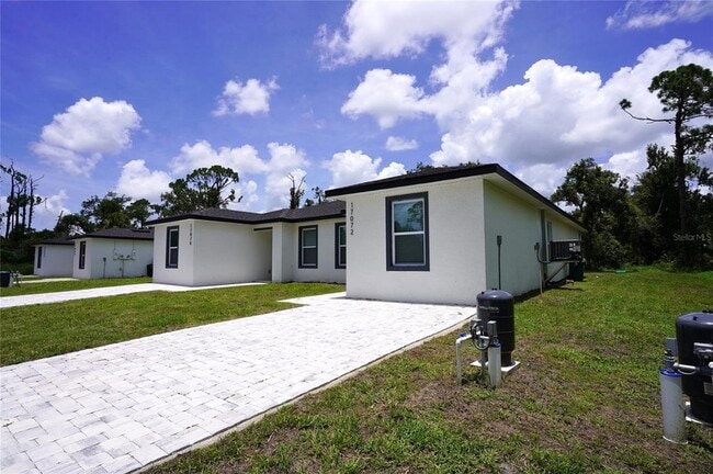 17070 Byron Ave in Port Charlotte, FL - Building Photo - Building Photo