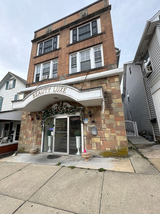 property at 1222 Main St