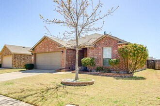 1014 Lake Grove Dr in Little Elm, TX - Building Photo - Building Photo
