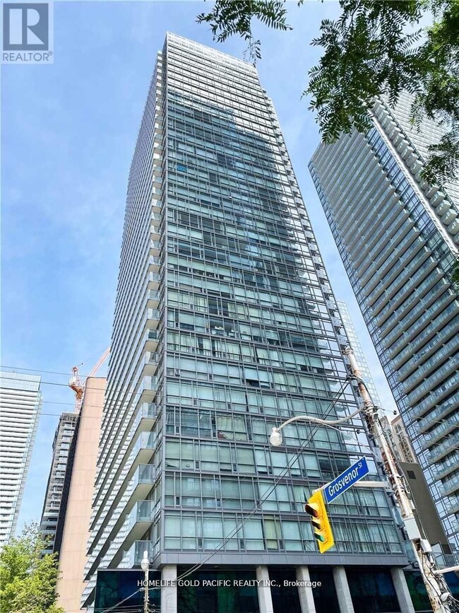 37-1837 Grosvenor St in Toronto, ON - Building Photo - Building Photo