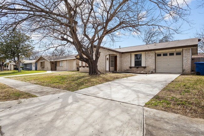 4718 Casa Oro St in San Antonio, TX - Building Photo - Building Photo