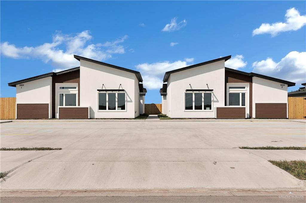 3525 Hidalgo Cir-Unit -1B in Brownsville, TX - Building Photo