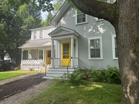 5 Prospect St in Lebanon, NH - Building Photo