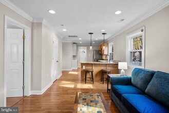 5701 31st Ave in Hyattsville, MD - Foto de edificio - Building Photo