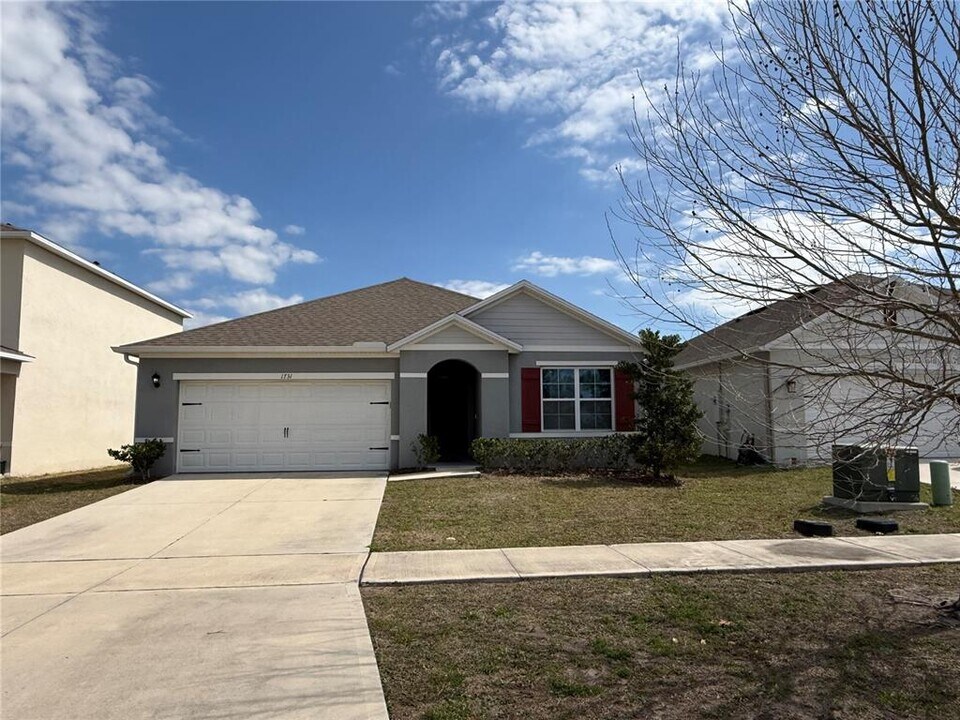 1731 Setter Ave in St. Cloud, FL - Building Photo