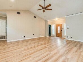 808 Timber Trail in Cedar Park, TX - Foto de edificio - Building Photo