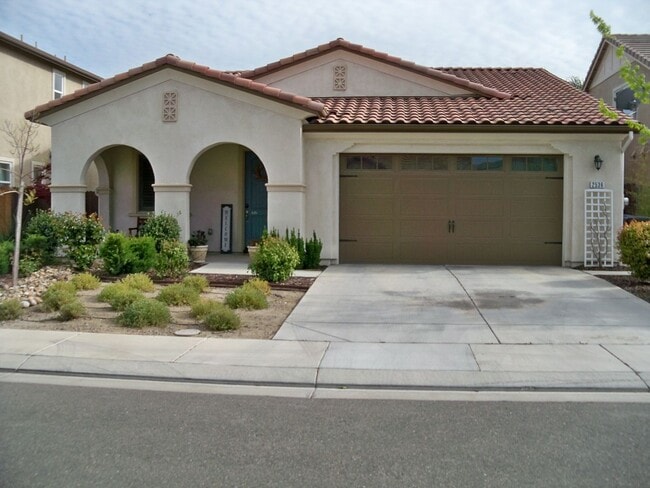 property at 2536 Bloom Ct
