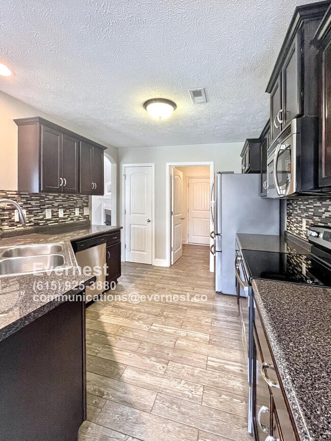 1148 Meachem Dr in Clarksville, TN - Building Photo - Building Photo