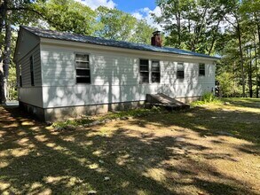 564 Meadow Rd in Casco, ME - Building Photo - Building Photo