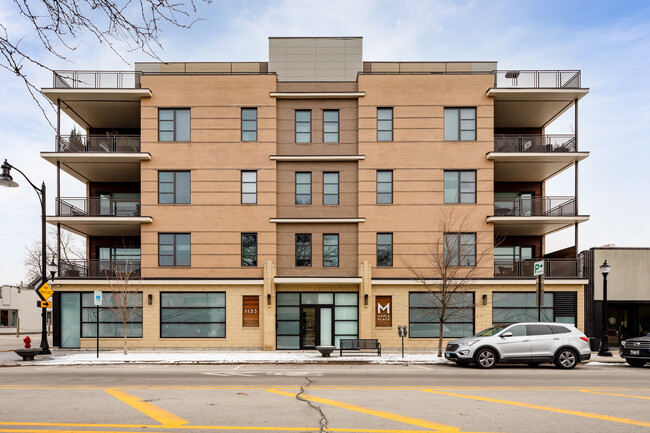 The Residences at Maple Place in Oak Park, IL - Building Photo - Building Photo