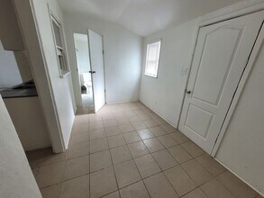 383 S 7th Ave in Yuma, AZ - Building Photo - Building Photo