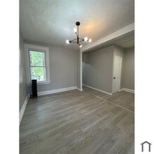 2800 W Cold Spring Ln in Baltimore, MD - Building Photo - Building Photo