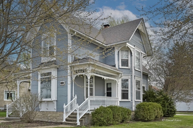 11120 S Church St in Huntley, IL - Building Photo - Building Photo