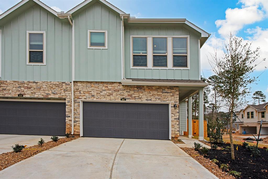585 Dry Fork Ln in Conroe, TX - Building Photo